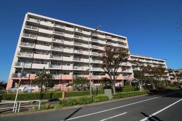 ケヤキ通り北1番館